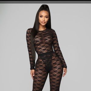 Two piece lace black set